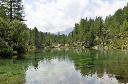 STK 1302 - 北イタリアの秘境・魔女の湖（Lago delle Streghe)