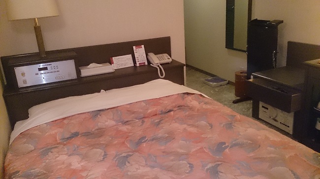 ホテルパコ函館　部屋　ベッド