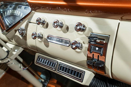 1959-chevrolet-apache-interior-stereo-and-air-conditioning.jpg