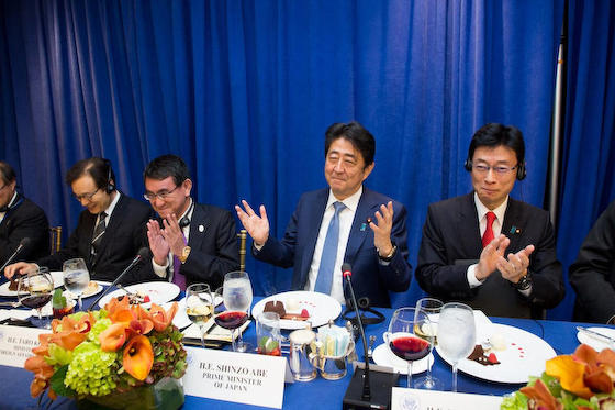 安倍晋三 誕生日 トランプ 日米韓首脳会議 文在寅 ケーキ サプライズ