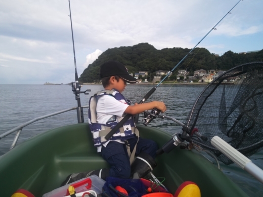 冨浦漁港で釣り (25)