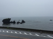 トットコ岩と日本海