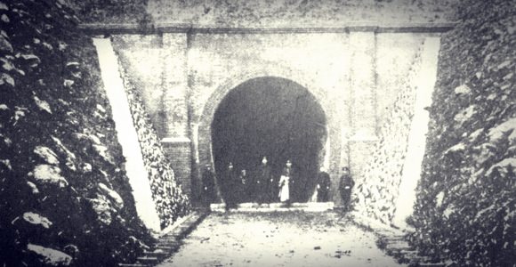 常紋トンネル